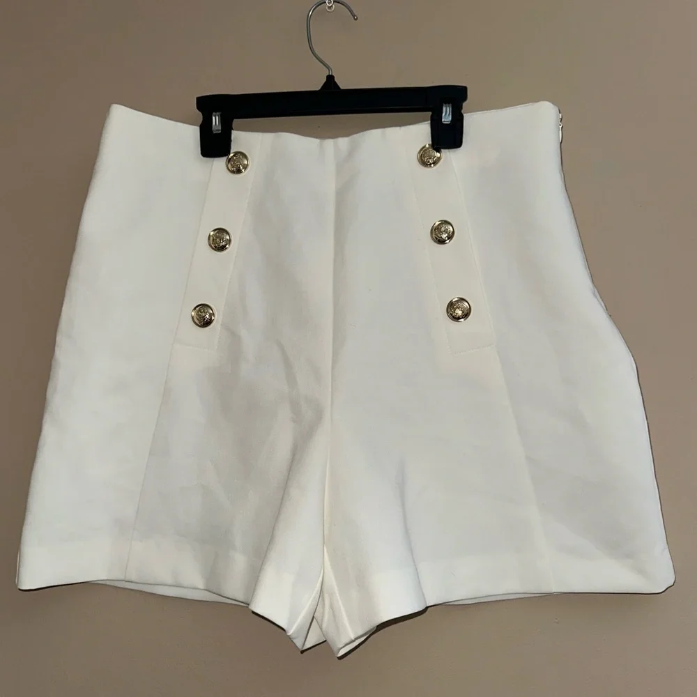 Zara White High Waist Shorts Gold Button Detail XL NWT Preppy Chic
